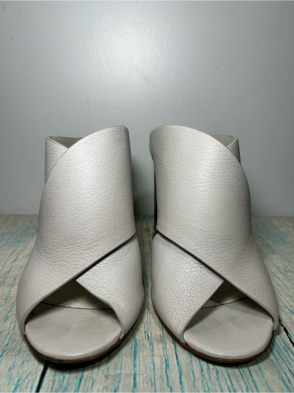 Salvatore Ferragamo Being Abriola Flower Heel Woman Mules Size 8 1/2 C Italy - Picture 2 of 11